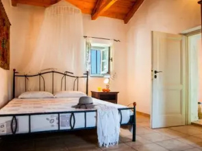 Fiskardo Cypress Cottage