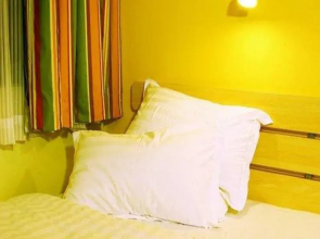 7Days Inn Lvliang New Century Square