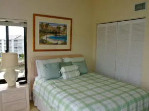 Santa Maria Harbour Resort 400