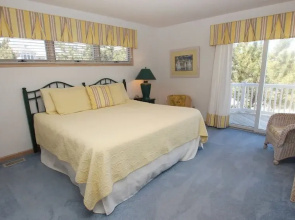Tretower Strong Court Home - 5 Br Home