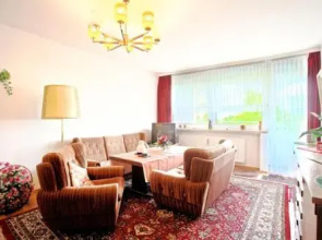 Fair & Easy Stay (3162)