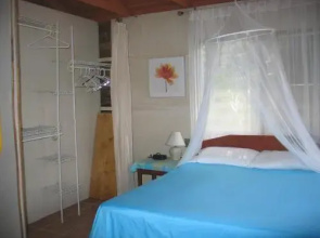 High Tide Guest House Cabanas