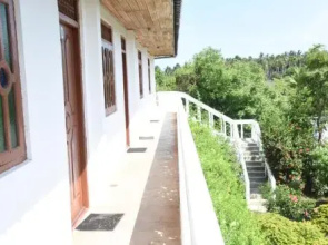 nilaveli palm house