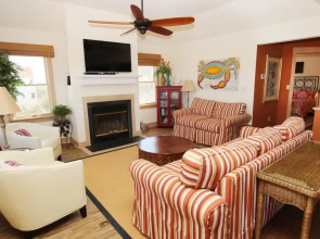 Atlantic Paws - 6 Br Home