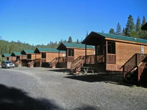 Yosemite Lakes Cabin 39