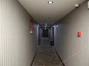 Sufa Hotel (Weishan)(速发酒店(微山店))