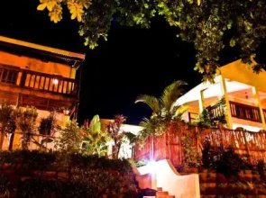 Tri M Waves Lodge