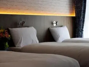 Slaney Suites