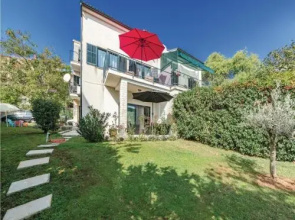 Holiday Home in Pula Near Crystal Clear Sea