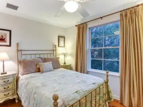 333 Ocean Ave - 4 Br Cottage