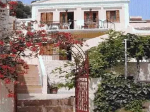 Grace Hotel & Studios