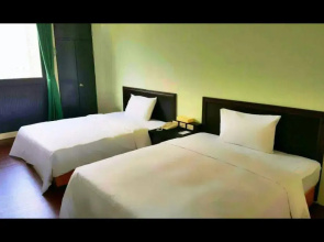Chichi Hotel