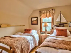 Oyster Bay Manor