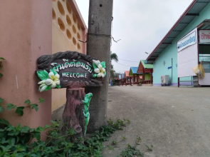 Ruenmai Homestay Lahansai