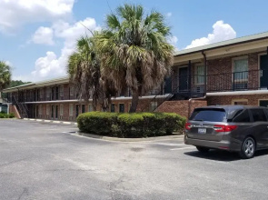 Palmetto Inn