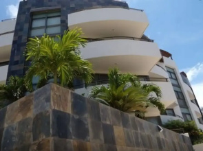 Charming 2BR Condo in quiet surroundings by Happy Address