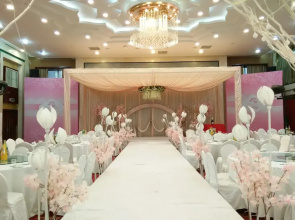 Zidongge Huatian Hotel