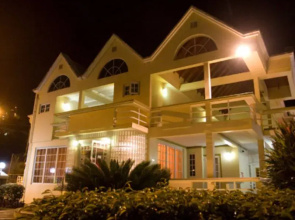 The New Montrose Hotel