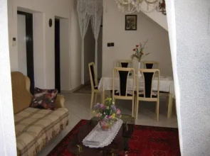 Arany Apartmanház II.