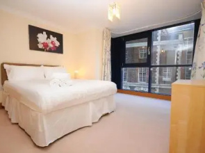 Town or Country - Charter House Apartments
