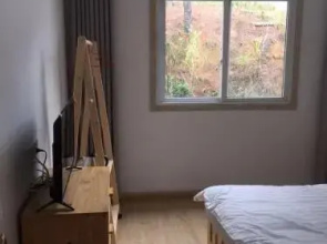 Bamboo Forest House(天柱山清风雅舍)