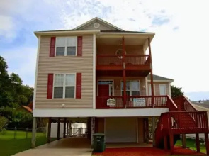 Sea What Happens 4 Br home by RedAwning