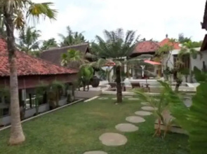 The Prabu House of Art and Villa