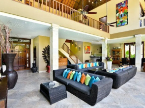 Villa Mystique