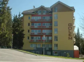 Golem Apartmanhaz