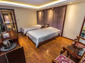 Emeishan Lei Dongping Piaoxiang Hotel