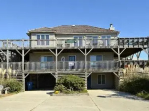 Jubilate - 5 Br home by RedAwning