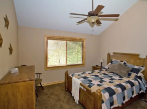 Above It All - 2 Br home by RedAwning