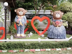 Huenpetch Resort(เฮือนเพชร รีสอร์ท)
