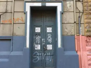 Roots Hostel