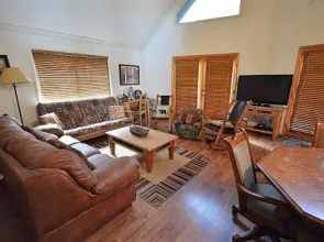 206 Coal Mountain - 3 Br condo by RedAwning