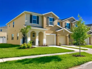 Four Bedrooms Townhome 5116