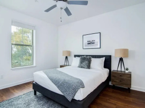 True 2-bdrm Loft - Walk to Beale, Orpheum, & More!