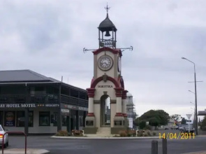 154 Kaniere Road Accommodation
