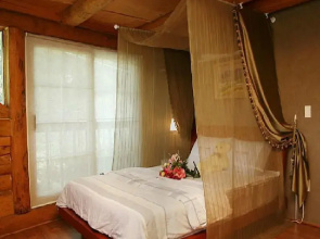 Chuok Pension