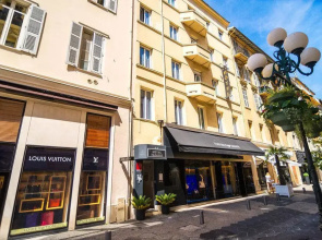 Studio hyper-centre Rue Paradis