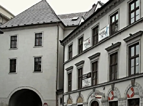 Rooms Novobranská - Orlí