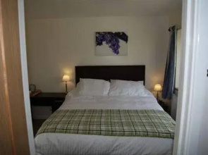 Deanswood B & B