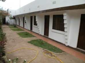 Fig Tree Lodge Camp