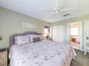 White Sands House - (Retreat)