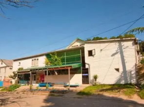 Luisa Guest House
