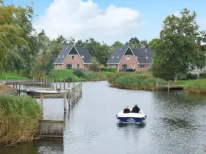 Beach Resort Makkum Bungalows