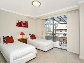 Dual Level Apt Darling Harbour HWD89