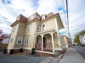 Spring Street Inn