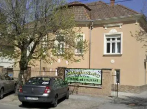 Hársfavirág Vendégház