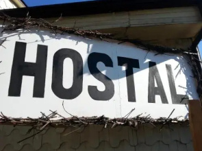 Backpackers & hostal " Alakalufe "
